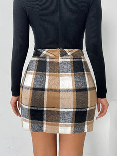 Women's Plaid Pencil Skirt, Elegant Polyester (PET) Fabric, Button Detail, Woven, Fashionable Half-Skirt for All Seasons