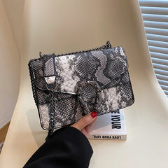 A snakeskin alligator design personalized fashion chain senior sense ladies cross-body bag